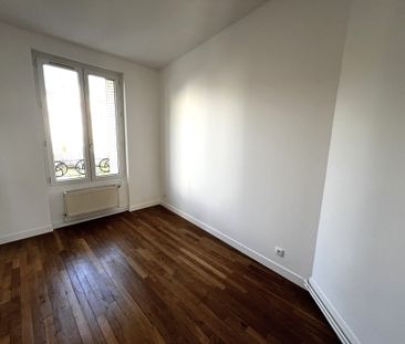 Location Appartement 2 pièces 33m² ST MAUR DES FOSSES 94100 - Photo 1