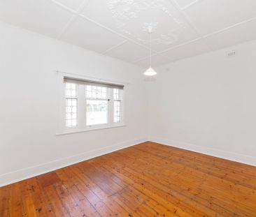 Cosy 2-Bedroom Cottage - Photo 5
