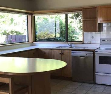 Spacious 2 bedroom + office - Photo 2