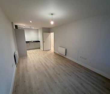 1 bedroom property to rent - Photo 1
