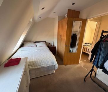 2 BED Flat To rent - Photo 5