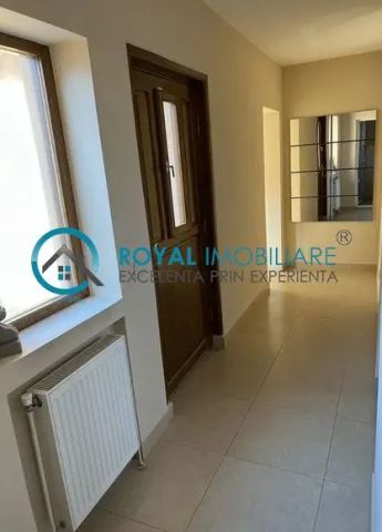 Royal Imobiliare - Inchiriere Casa 3 camere Zona Gheorghe Doja - Fotografie 3