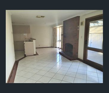 2 Cabinda Drive, Keysborough, Vic 3173 - Photo 1