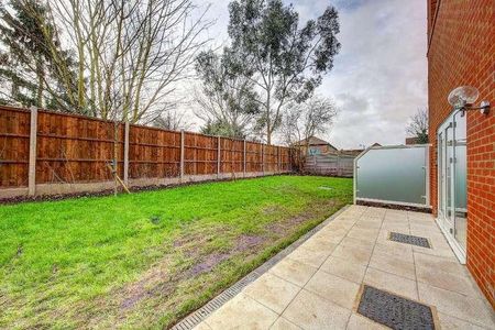 Kingston Road, Wimbledon Chase, London, SW20 - Photo 3