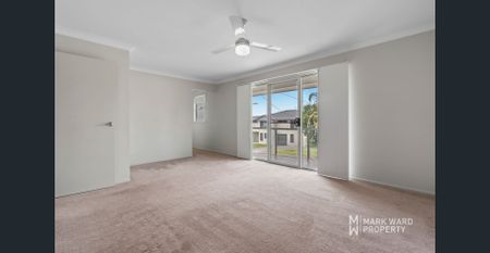 MODERN 4-BED FAMILY LIVING WITH SPACE, STYLE & CONVENIENCE - Photo 4