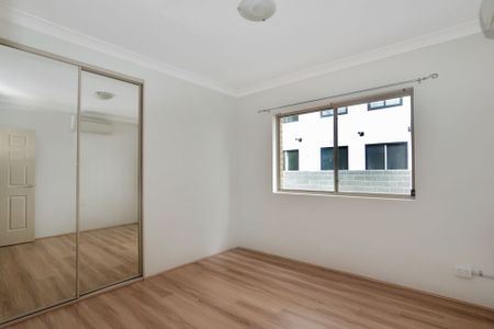 Modern 2 Bed, 2 Bath Unit with Balcony in Prime Point Frederick Location - Photo 5