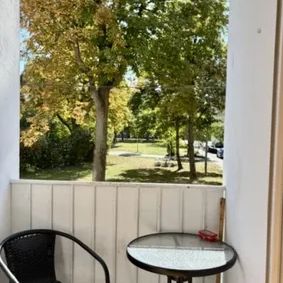 Hübsche, sonnige 2-Zimmerwohnung mit Grünblick, kleine Loggia, Topzustand, Nähe Floridsdorfer Spitz, Linien 30 + 31, S-Bahn, U6! - Photo 3