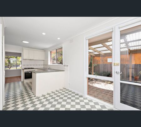 10 Phillip Road, Keilor East, Vic 3033 - Photo 5