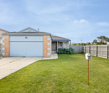 45 Woodlands Grove, Safety Beach. - Photo 2