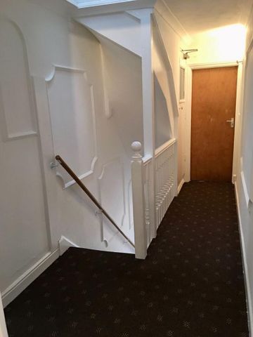 6 bedroom terraced house to rent - Photo 3