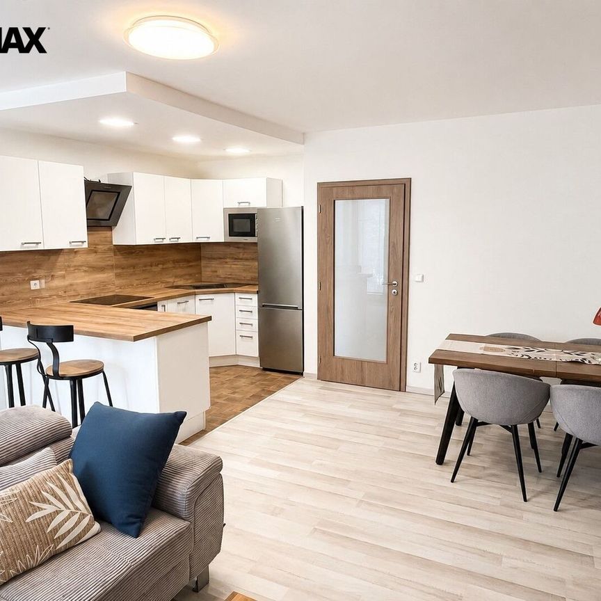 Pronájem bytu 2+kk v osobním vlastnictví 64 m², Praha 9 - Klánovice - Photo 1