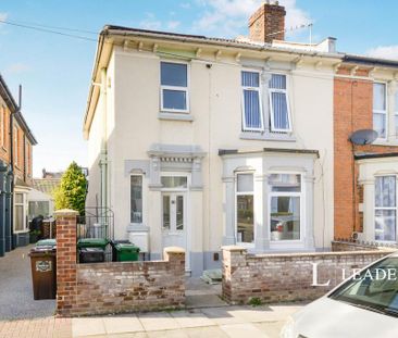 2 bedroom flat to rent - Photo 6