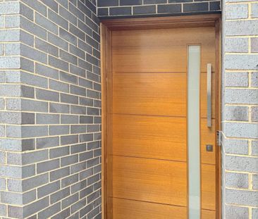 Luxurious and private 2 bedroom granny flat! - Photo 4