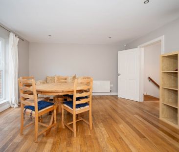 Apartment 3 Lily Court, 14a Deramore Park South, Belfast, BT9 5JY - Photo 4