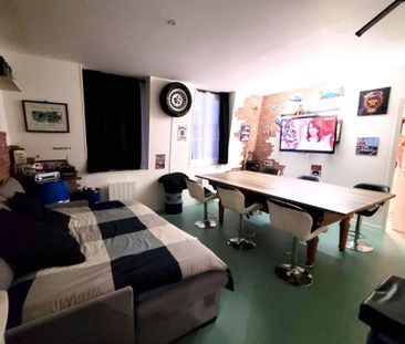 PONT DE L'ARCHE - Appartement T3 + garage - Photo 3