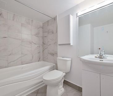 LIBRE MAINTENANT!!! 579-880-8879 Superbe condo rénové à l'été 2025,... - Photo 4