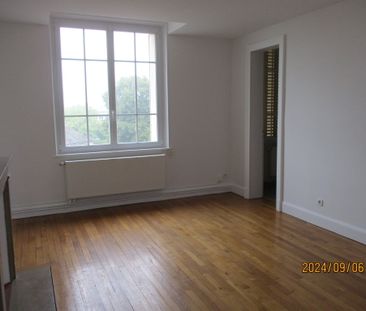 VOUZIERS, un appartement de type F3 de 120 m². - Photo 5