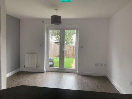 3 bedroom semi-detached house to rent - Photo 2