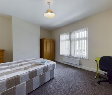 4 bedroom house to rent - Photo 2