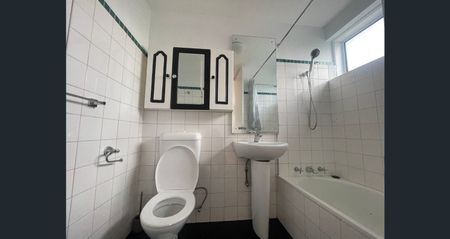 Affordable Comfort in the Heart of Glenroy - Photo 5