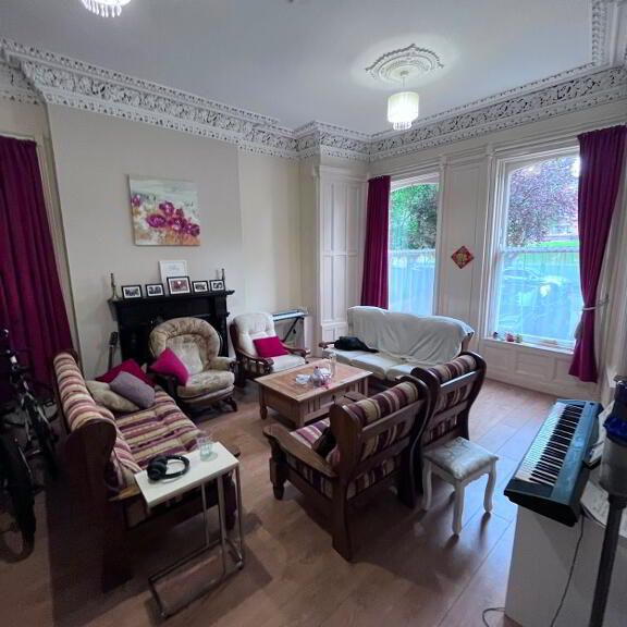 College Gardens, Most Bills Included, Belfast, BT9 6BQ - Photo 1