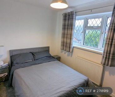 2 bedroom semi-detached house to rent - Photo 2