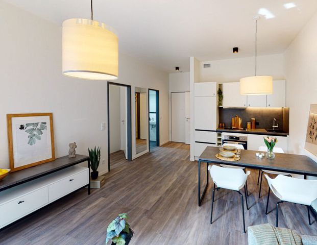 Großzügige & möblierte 2-Zimmer-Wohnung zu vermieten! - Photo 1