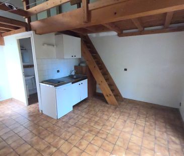 TYPE 1 MEZZANINE - AVENUE SCHUMAN - Photo 1