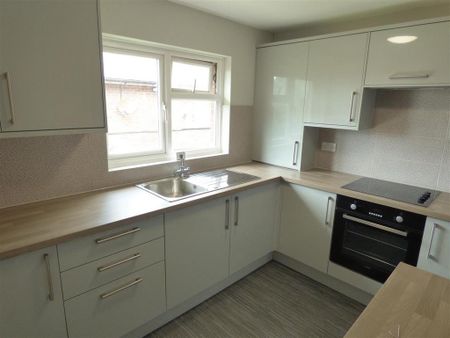 2 bedroom apartment to rent - Photo 3