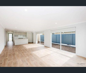 Spacious 4-Bedroom Home in Baldivis. - Photo 1