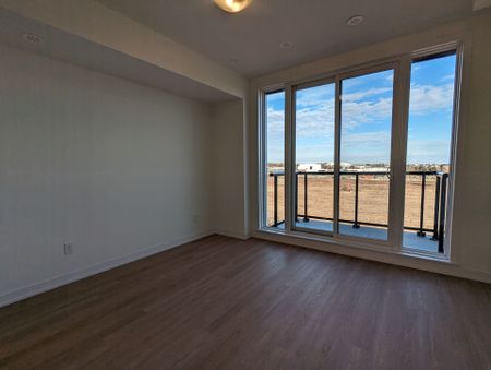 For Lease - 11 Steckley House Lane Unit# 403, Richmond Hill, Ontario - Photo 4