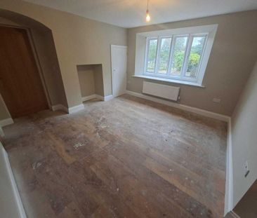 3 bedroom detached house to rent - Photo 2