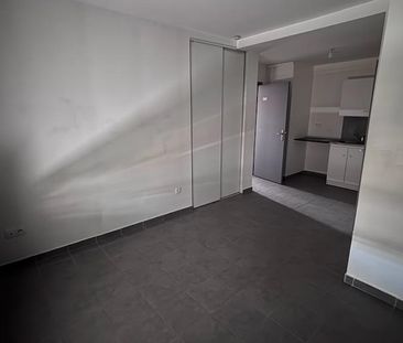 Location Appartement 1 pièce 20m² CLERMONT FERRAND 63000 - Photo 2