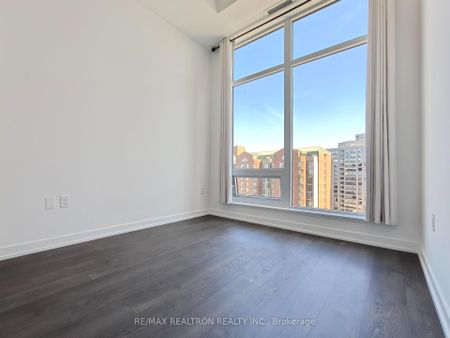 For Lease - 8 Olympic Garden Drive Unit# 911, Toronto, Ontario - Photo 4