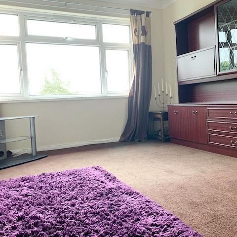 Pratt Avenue, Peterborough - Photo 1