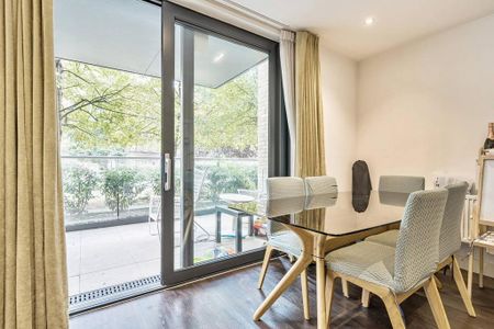 3 bedroom flat to rent - Photo 5