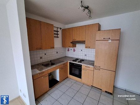 günstige 2 Zimmer Wohnung mit Aufzug im Haus und EBK - Photo 5