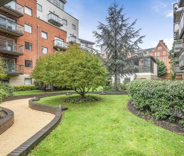 3 bedroom flat to rent - Photo 1