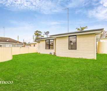 Tucked Away & Peaceful with Water Usage Included - Photo 3