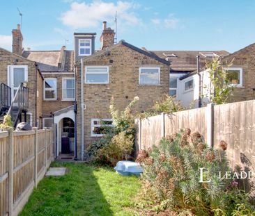 3 bedroom mid-terrace to rent Anchor Street, Chelmsford - Photo 1