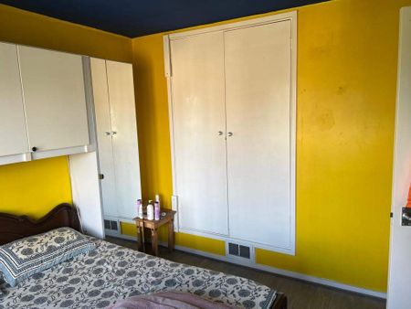 4 Bed Terraced House, Turnpike Link, CR0 - Photo 2