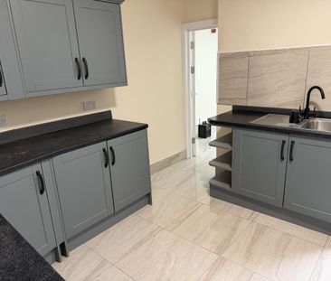 Surrey Street, Cardiff, CF5 1JZ, City CentreCanton, Cardiff, cf5 1jz - Photo 1