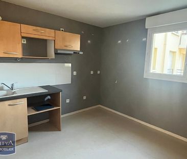 Location Appartement 3 pièces 70m² EPERNAY 51200 - Photo 4