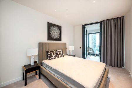 Modern One-Bedroom Apartment – River Park Tower, Nine Elms - Photo 3