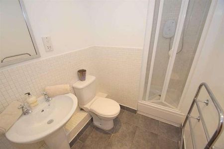 Britannia House, York Place, LS1 - Photo 3