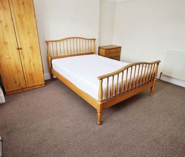 Student House, Charminster - Photo 2