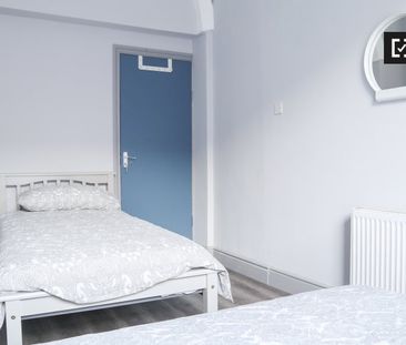 Room in a shared 8-bedroom apartment, Inns Quay, Dublin - Photo 5