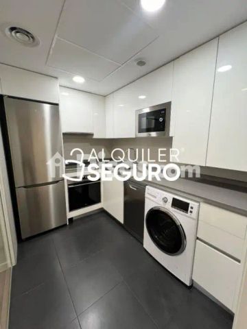 Piso en alquiler en Centro - Photo 4