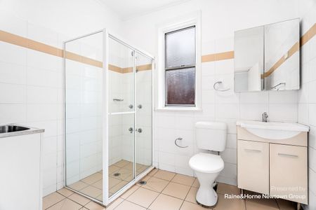 reestanding Federation Home in Prime Campsie Location - Photo 4