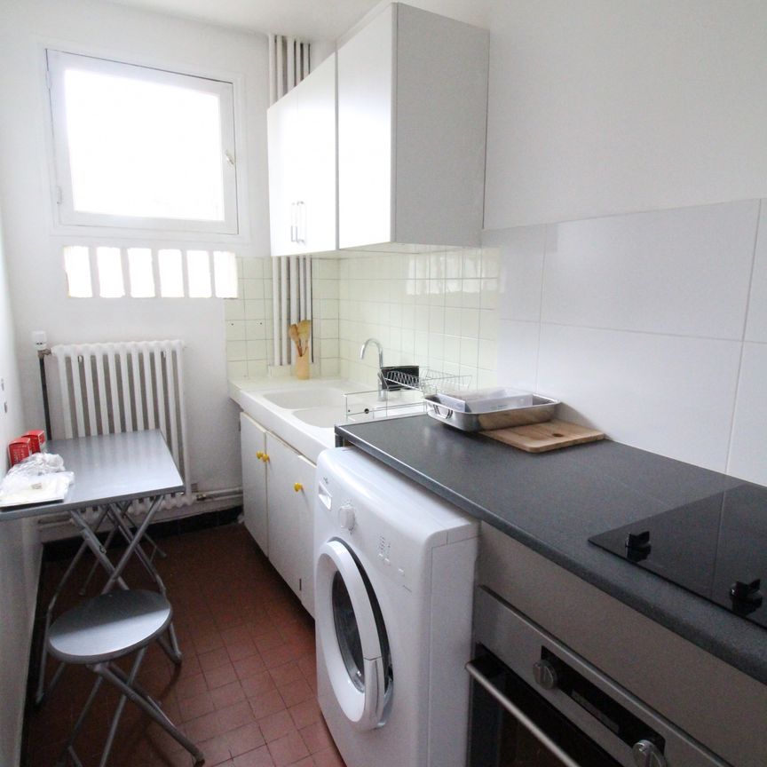 STUDIO MEUBLE 24.80 m² MAISONS-ALFORT - Photo 1